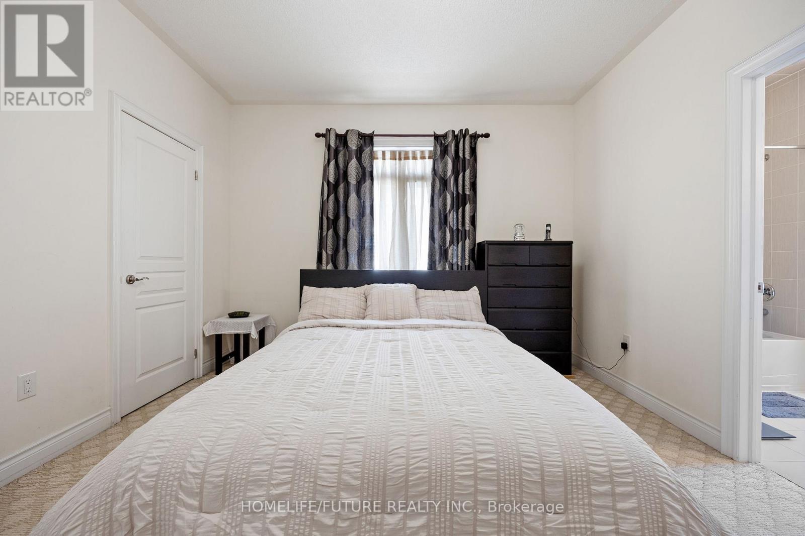 83 George Robinson Drive, Brampton, Ontario  L6Y 0Z7 - Photo 18 - W12405017