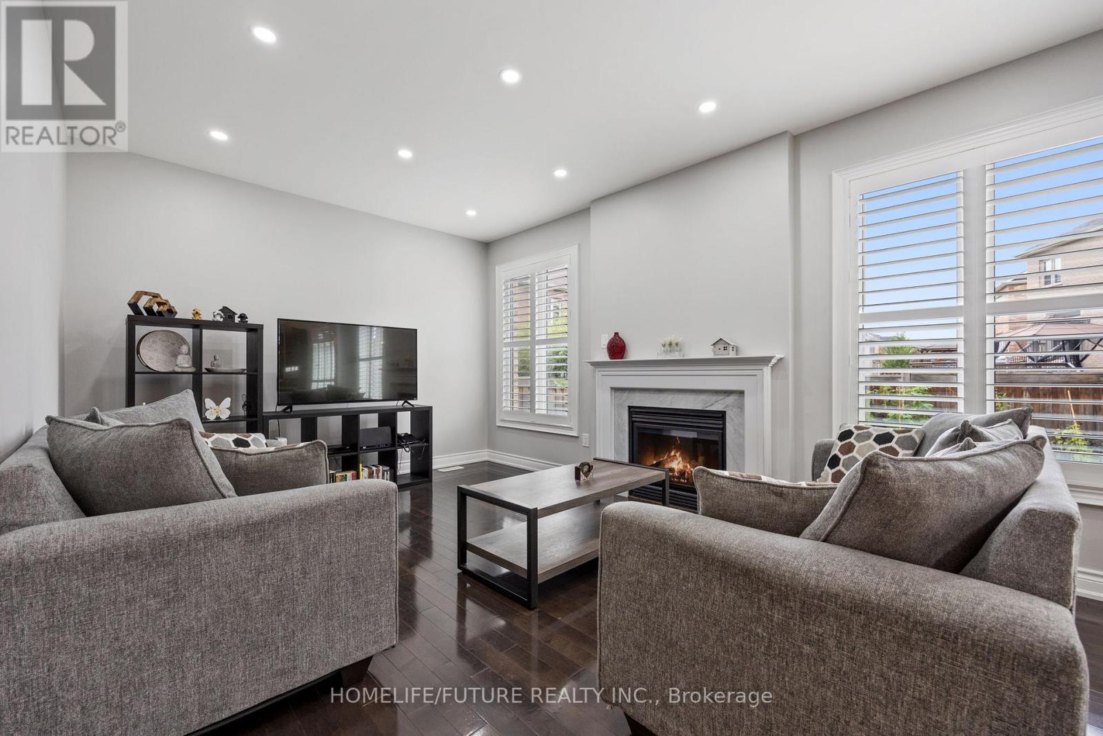 83 George Robinson Drive, Brampton, Ontario  L6Y 0Z7 - Photo 8 - W12405017