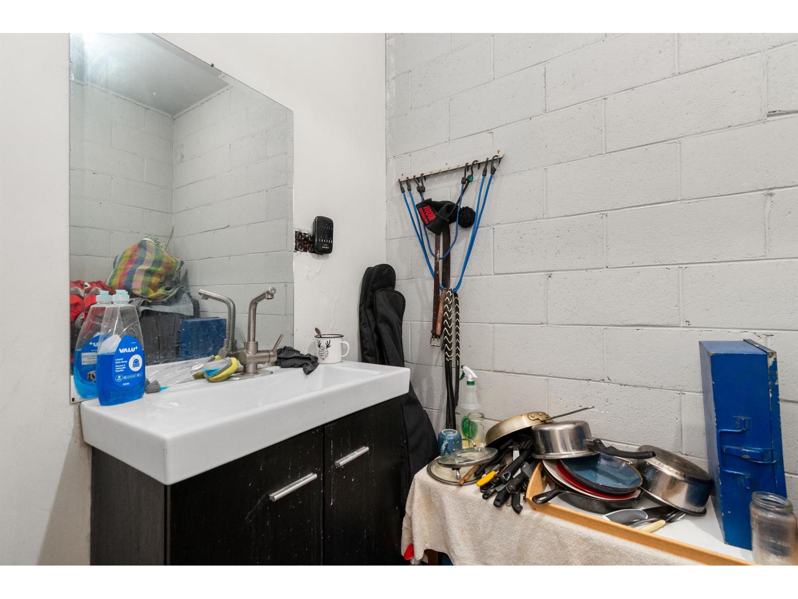 360 Wallace Street, Hope, Hope, British Columbia  V0X 1L0 - Photo 15 - C8072205