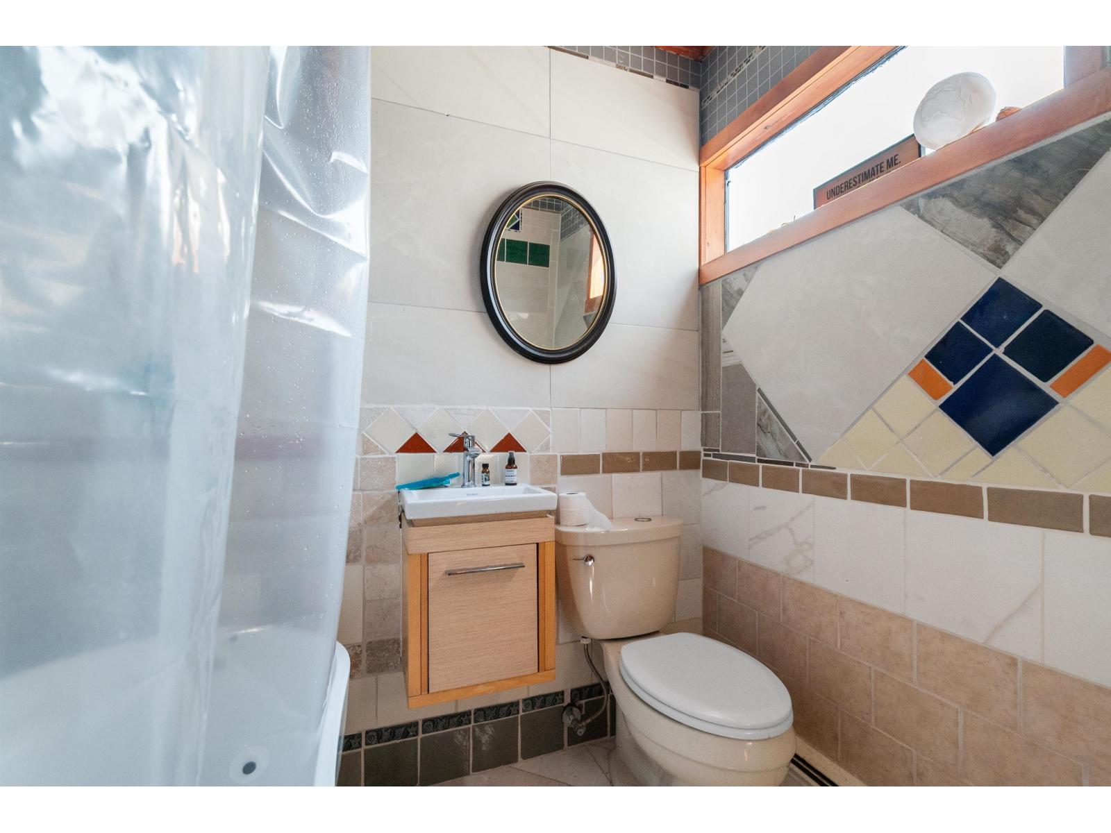 360 Wallace Street, Hope, Hope, British Columbia  V0X 1L0 - Photo 17 - C8072205