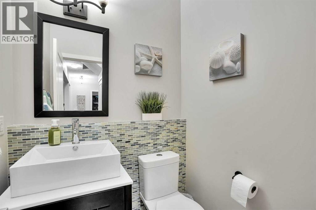 142 Luxstone View Sw, Airdrie, Alberta  T4B 0J9 - Photo 14 - A2246719