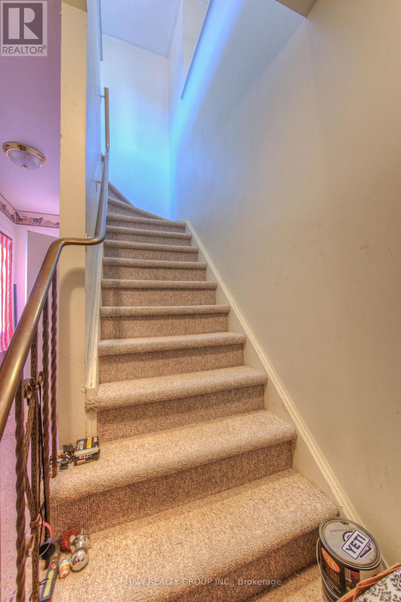 Property at 61 HILLBROOK CRESCENT image 5