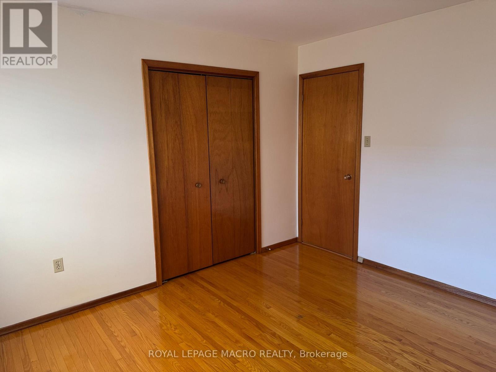 31 Adair Avenue N, Hamilton (Mcquesten), Ontario  L8H 6A5 - Photo 11 - X12405002