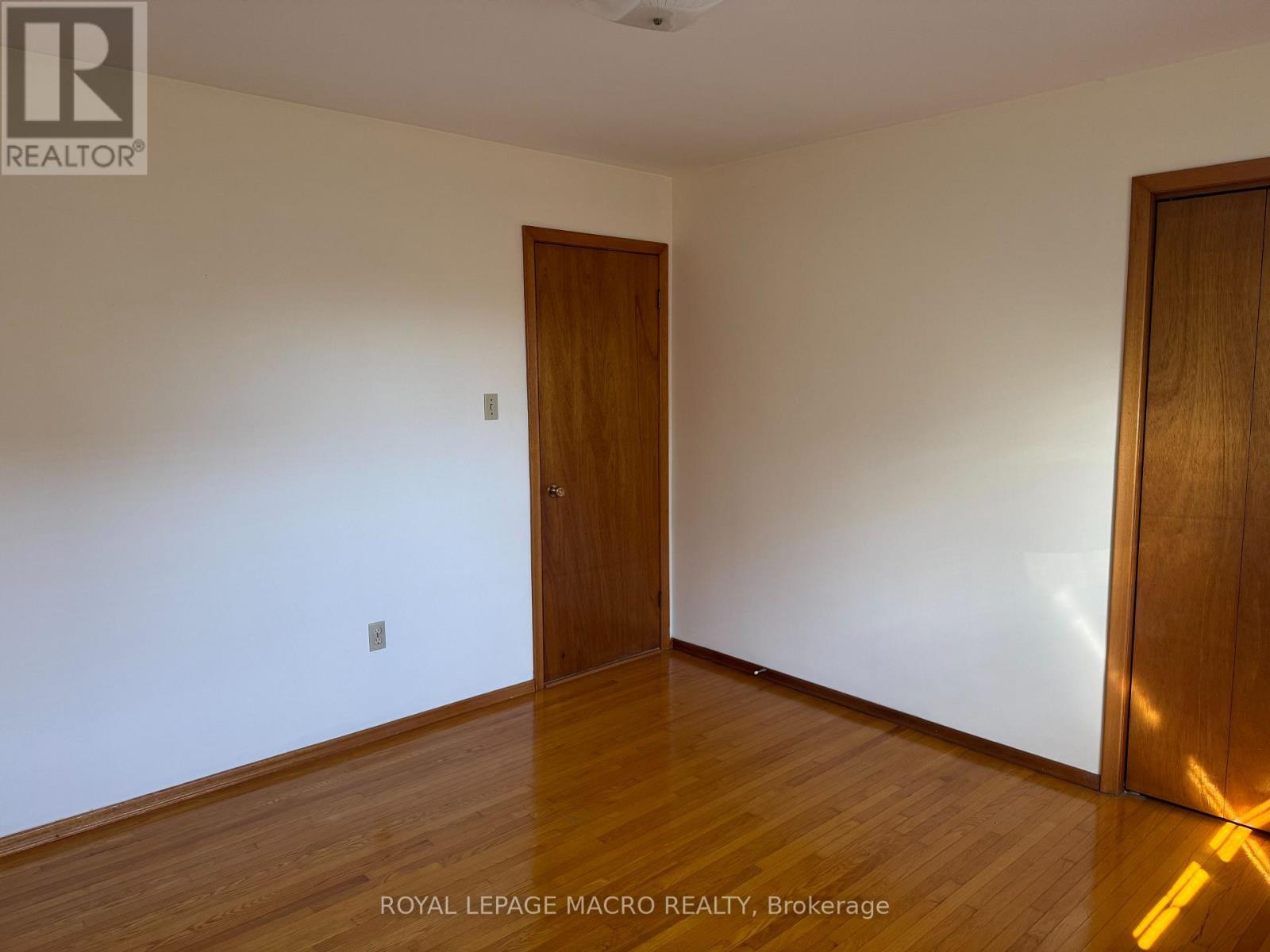 31 Adair Avenue N, Hamilton (Mcquesten), Ontario  L8H 6A5 - Photo 13 - X12405002