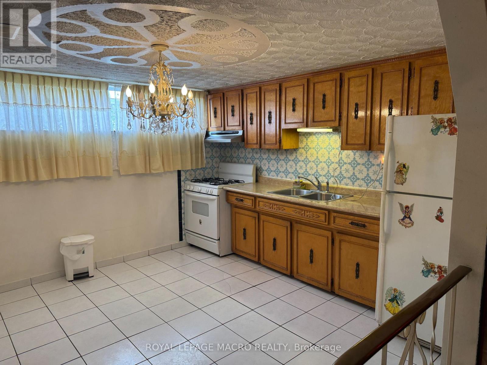 31 Adair Avenue N, Hamilton (Mcquesten), Ontario  L8H 6A5 - Photo 25 - X12405002