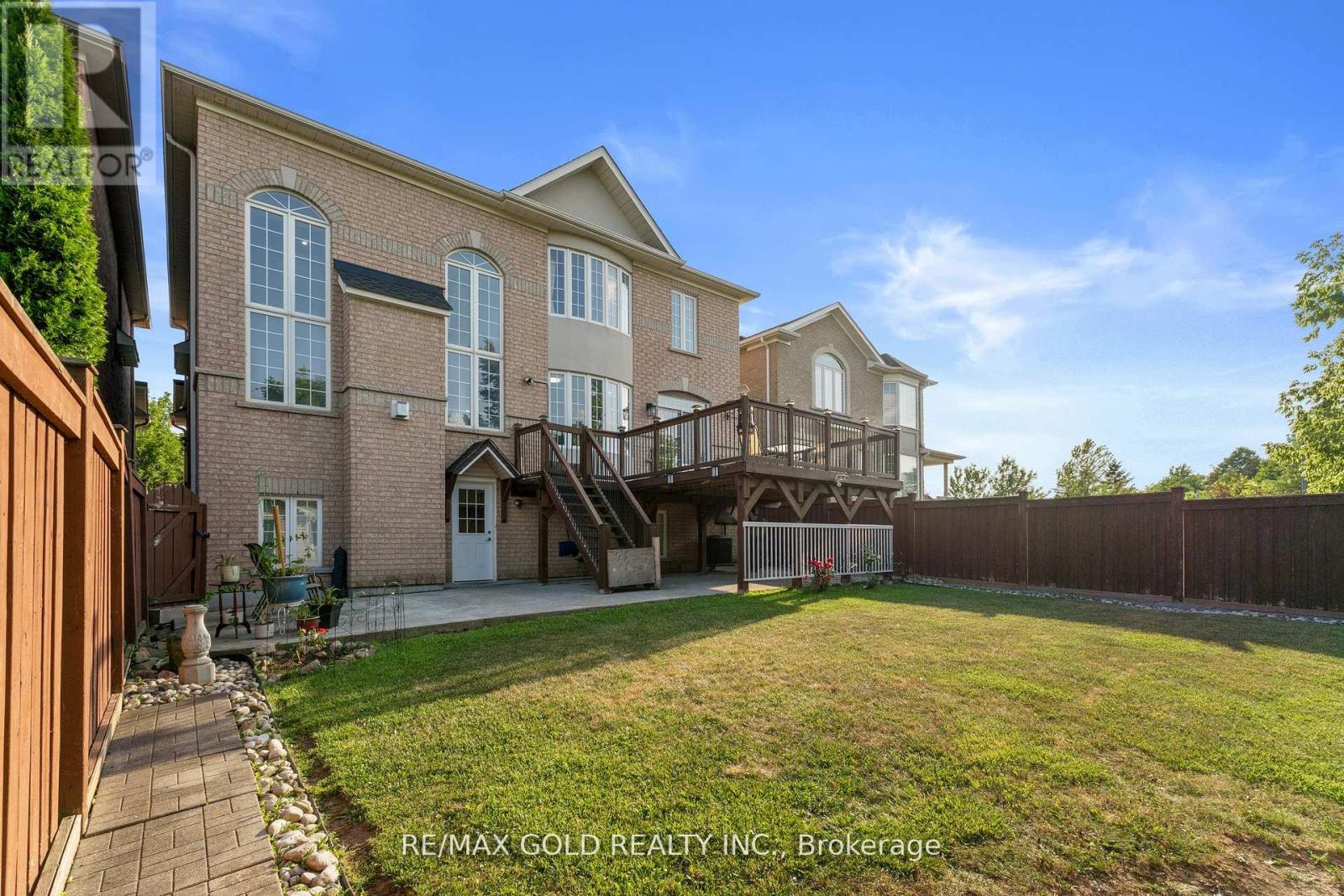 29 Tennant Drive, Brampton, Ontario  L6R 0G6 - Photo 47 - W12342509
