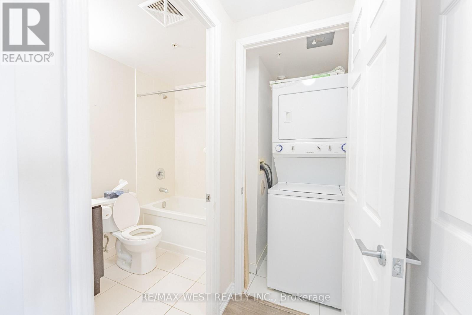 627 - 15 James Finlay Way, Toronto, Ontario  M3M 0B3 - Photo 16 - W12403900