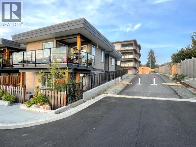 B4-6900 BURNABY STREET, Powell River, British Columbia