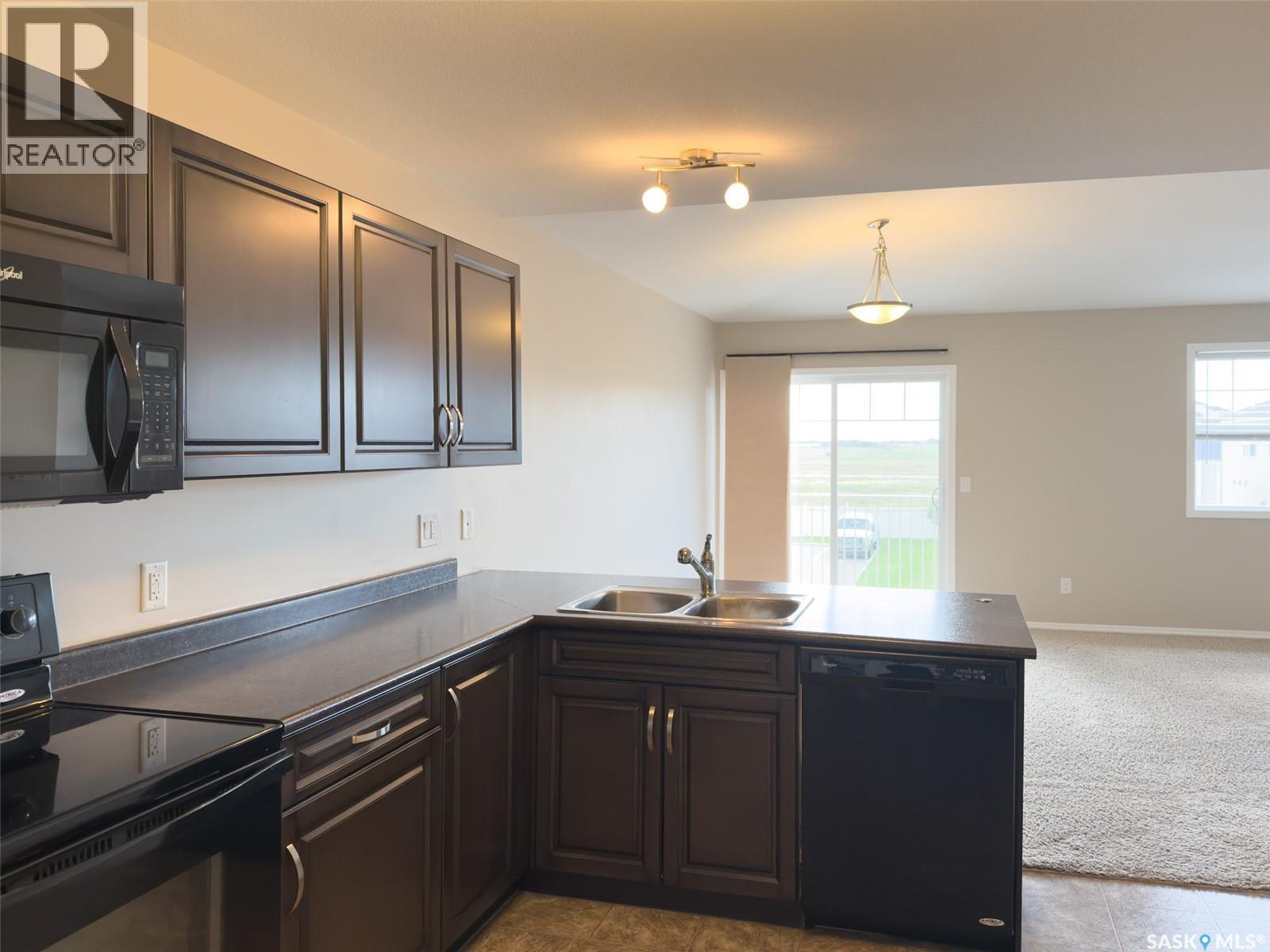 329 100 Chaparral Boulevard, Martensville, Saskatchewan  S0K 0A2 - Photo 4 - SK018455