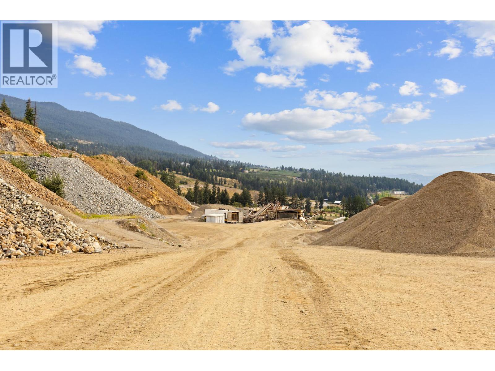 15799 Sawmill Road, Lake Country, British Columbia  V4V 2E2 - Photo 94 - 10362961