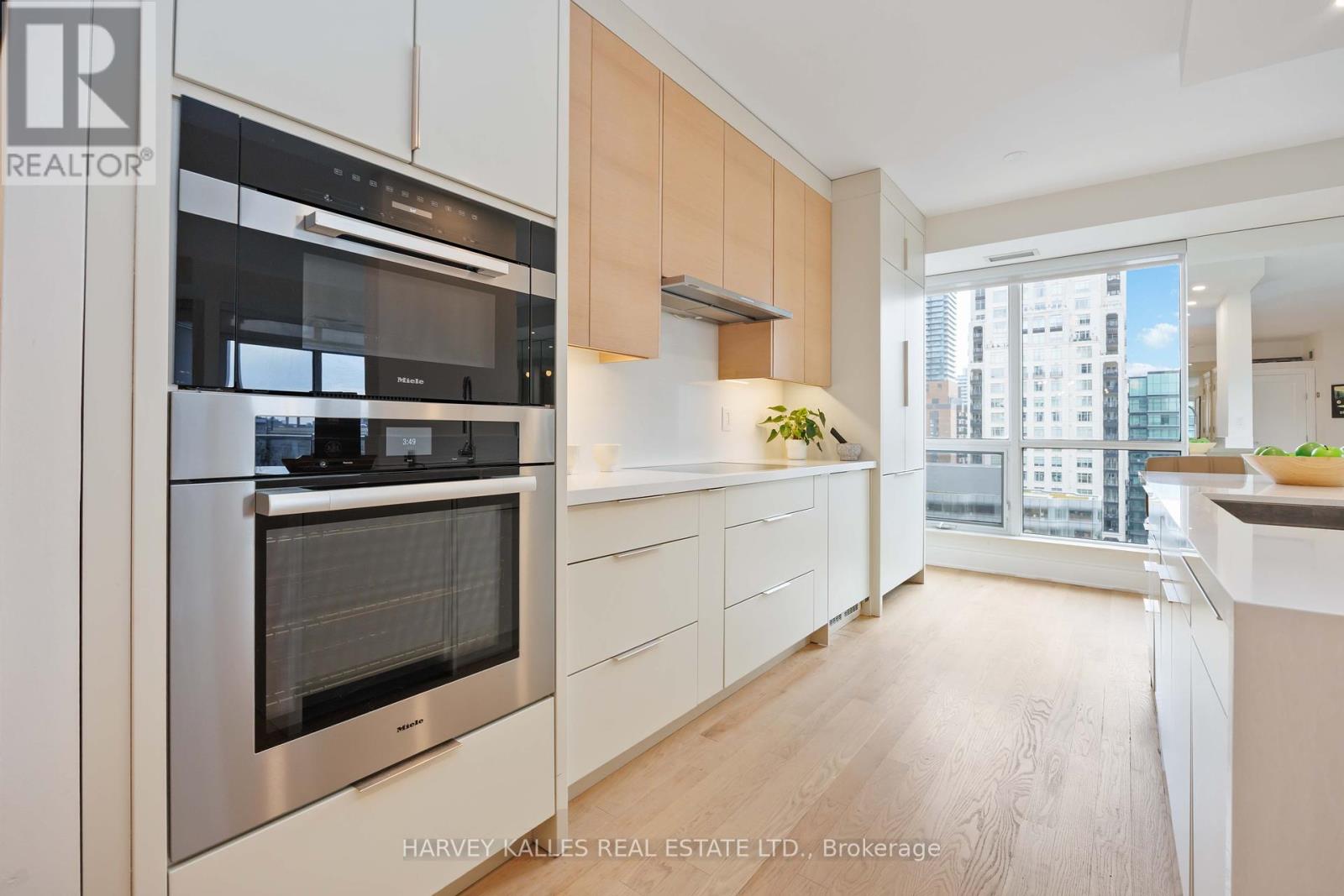 1403 - 10 Bellair Street, Toronto (Annex), Ontario  M5R 3T8 - Photo 23 - C12405021