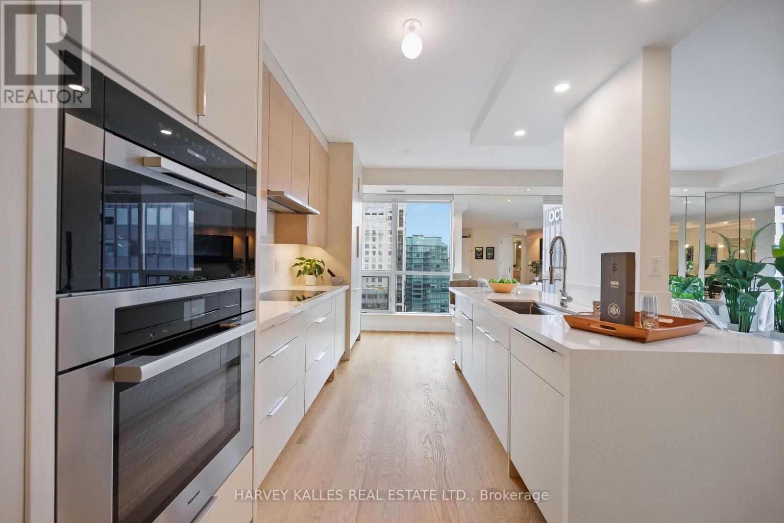 1403 - 10 Bellair Street, Toronto (Annex), Ontario  M5R 3T8 - Photo 27 - C12405021