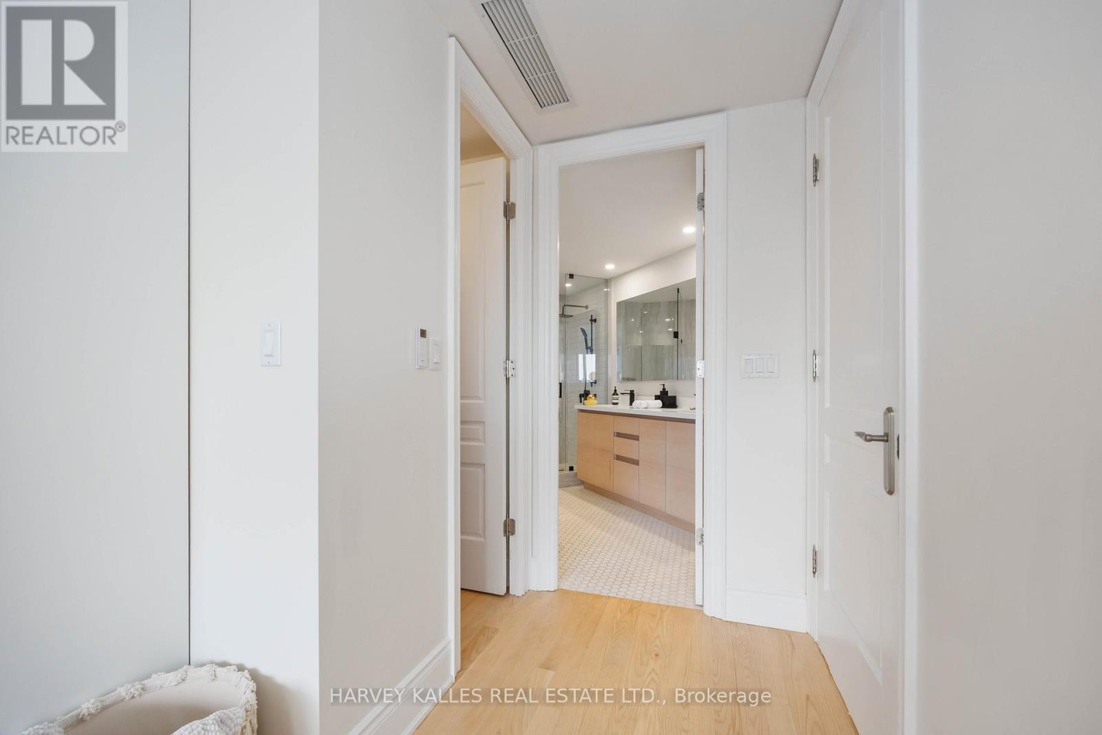 1403 - 10 Bellair Street, Toronto (Annex), Ontario  M5R 3T8 - Photo 37 - C12405021
