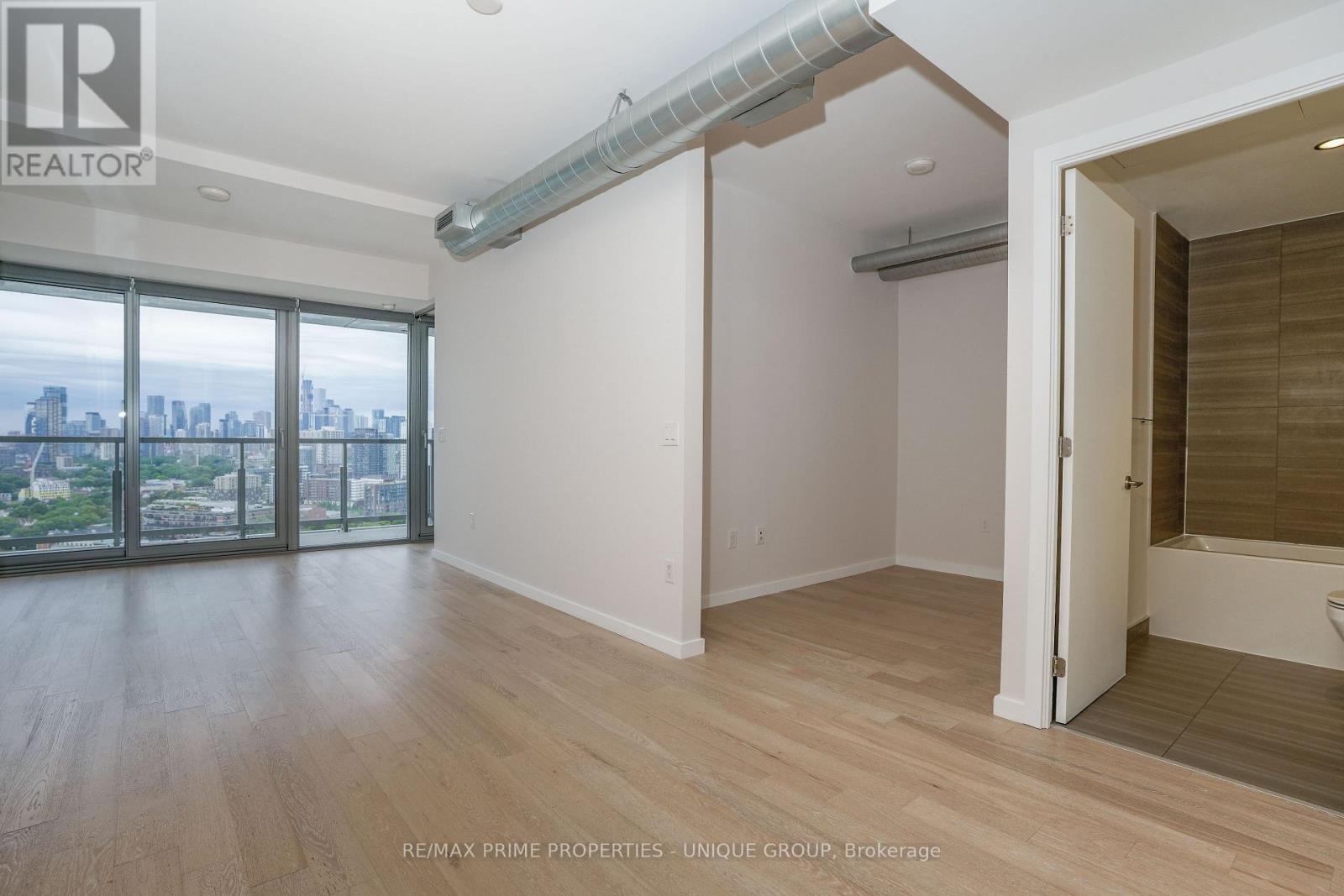 2603 - 170 Bayview Avenue, Toronto (Moss Park), Ontario  M5A 0M4 - Photo 15 - C12405037