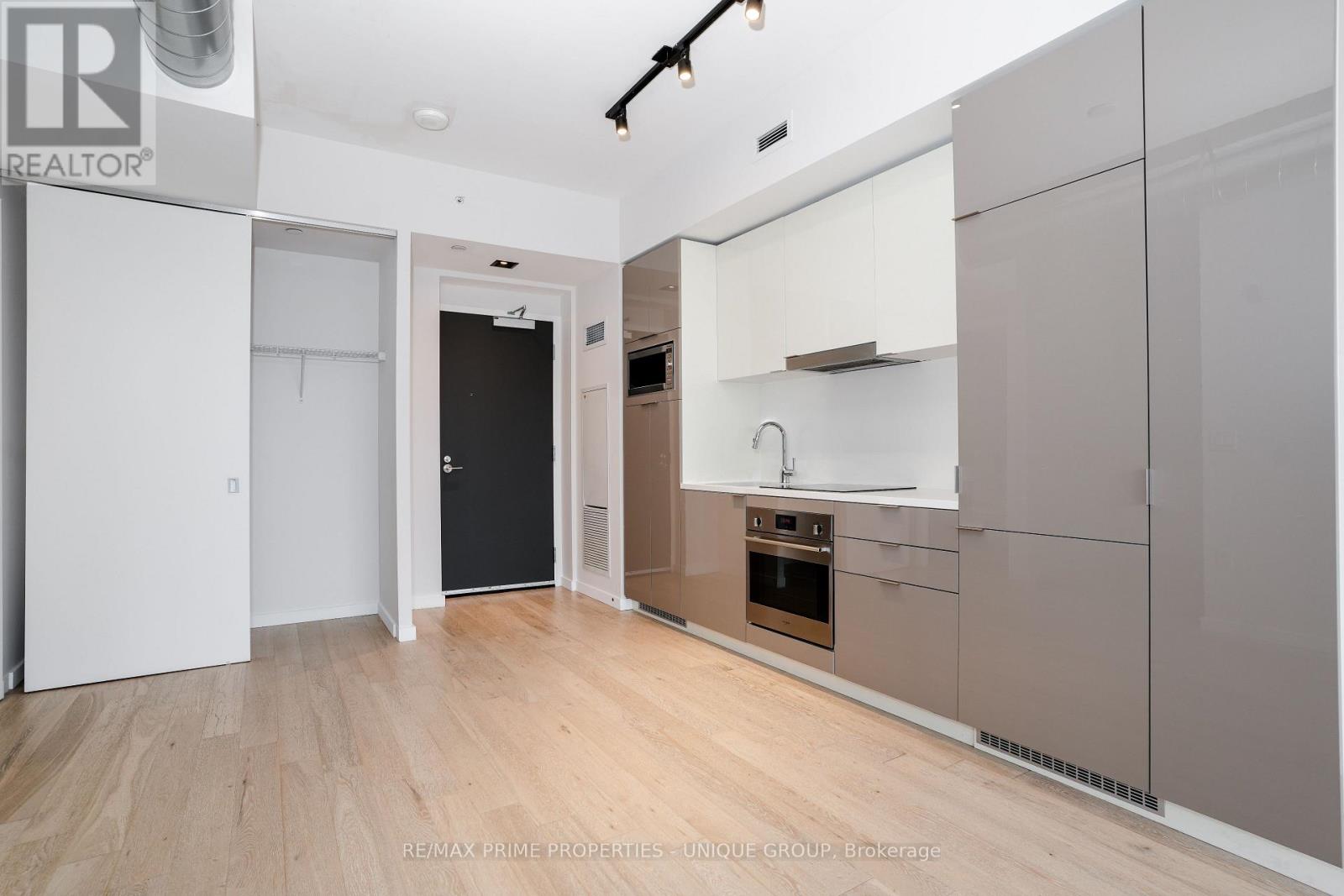 2603 - 170 Bayview Avenue, Toronto (Moss Park), Ontario  M5A 0M4 - Photo 9 - C12405037