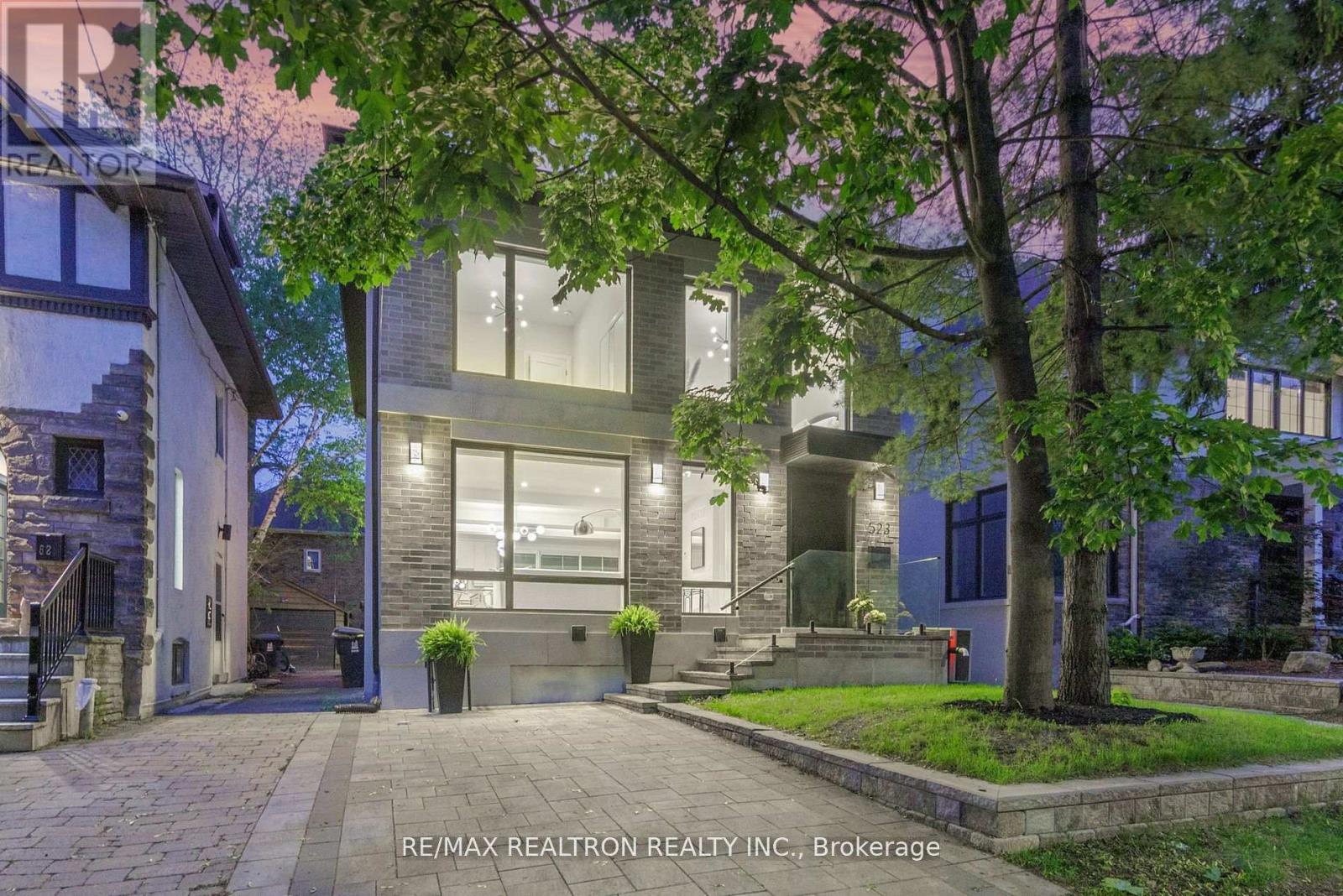 523 BRIAR HILL AVENUE, Toronto, Ontario