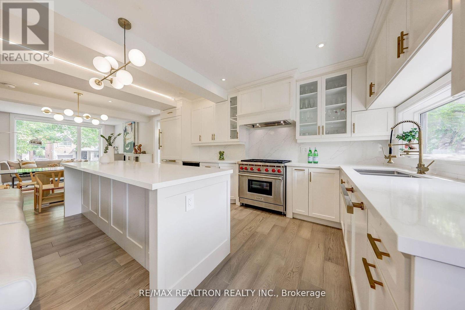 523 Briar Hill Avenue, Toronto, Ontario  M5N 1N1 - Photo 10 - C12405094