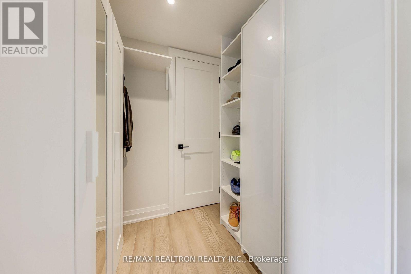 523 Briar Hill Avenue, Toronto, Ontario  M5N 1N1 - Photo 19 - C12405094