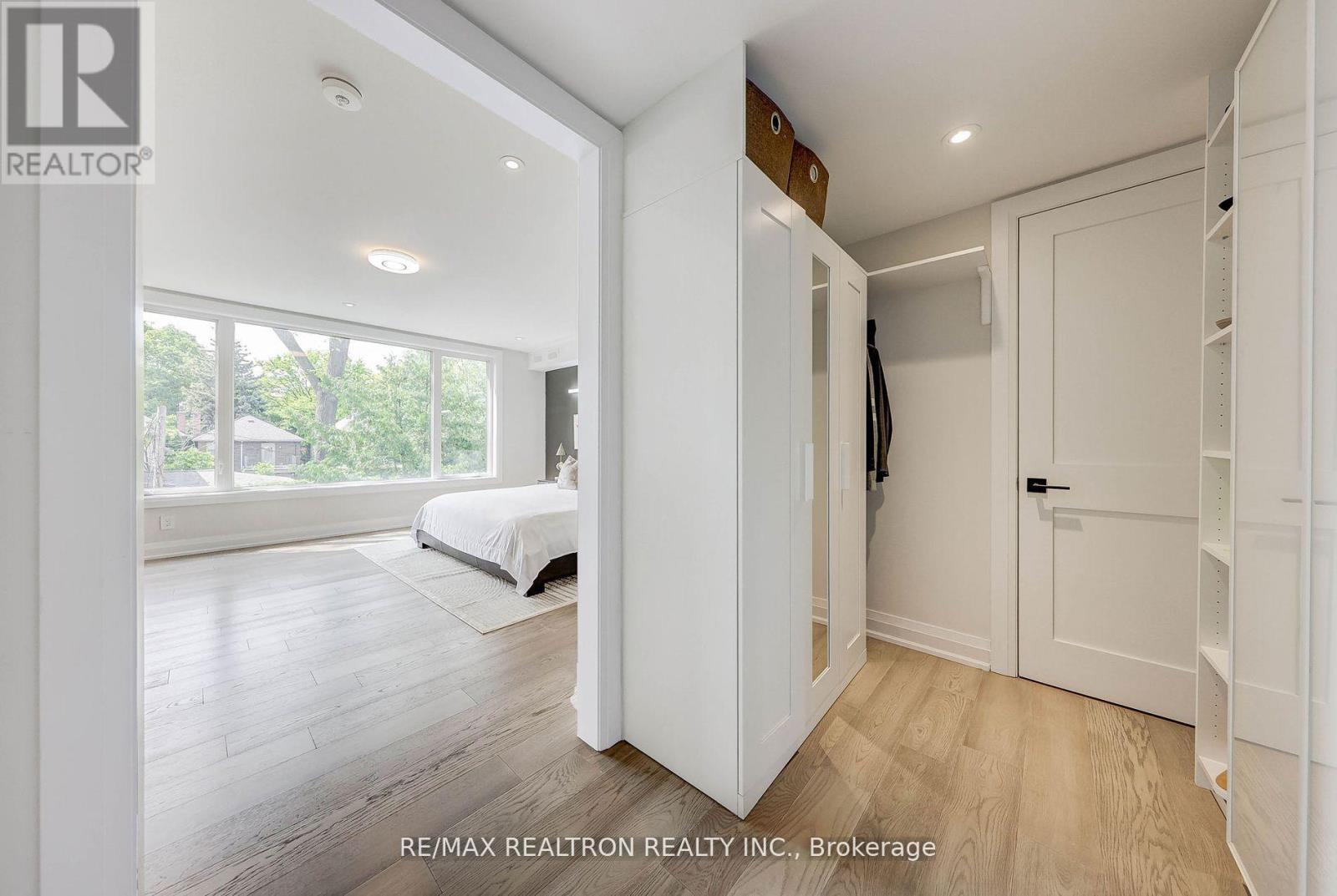 523 Briar Hill Avenue, Toronto, Ontario  M5N 1N1 - Photo 20 - C12405094