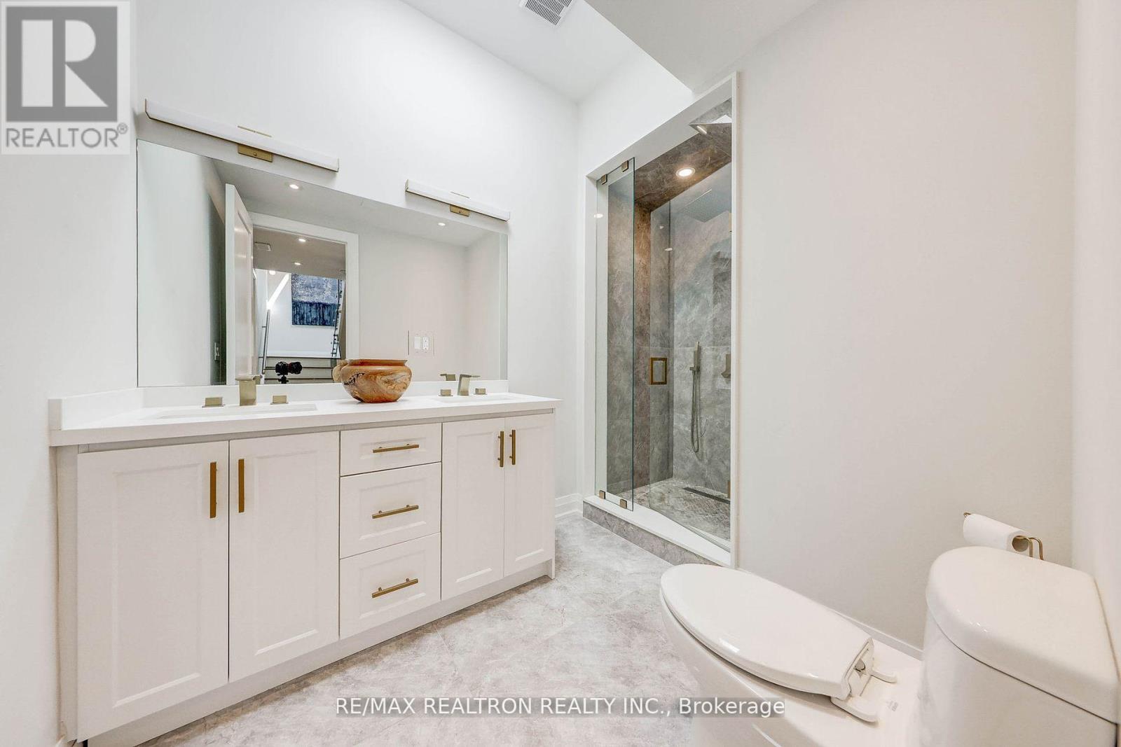 523 Briar Hill Avenue, Toronto, Ontario  M5N 1N1 - Photo 23 - C12405094
