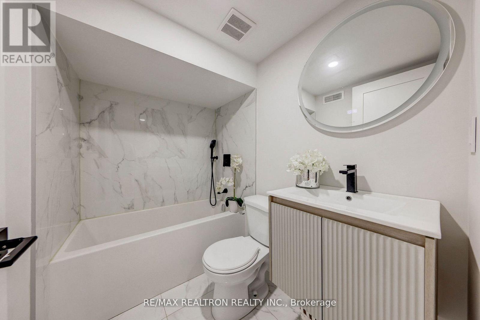 523 Briar Hill Avenue, Toronto, Ontario  M5N 1N1 - Photo 31 - C12405094