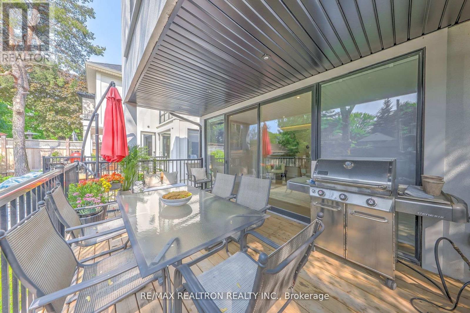 523 Briar Hill Avenue, Toronto, Ontario  M5N 1N1 - Photo 32 - C12405094