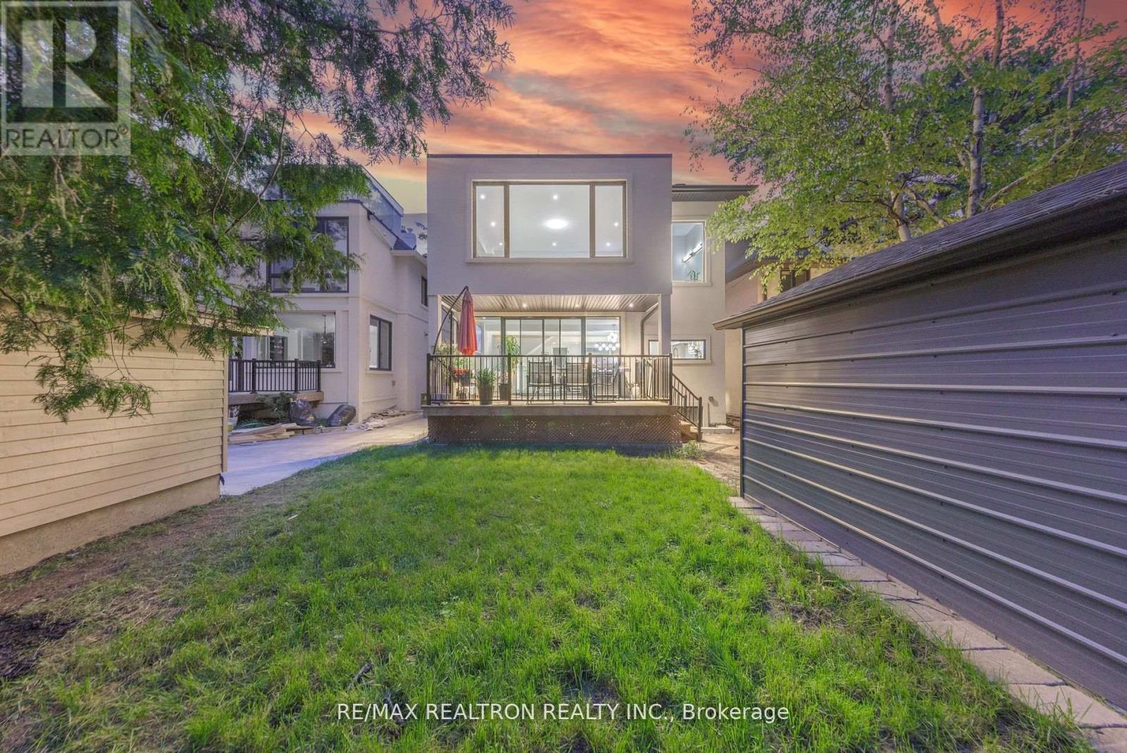 523 Briar Hill Avenue, Toronto, Ontario  M5N 1N1 - Photo 36 - C12405094