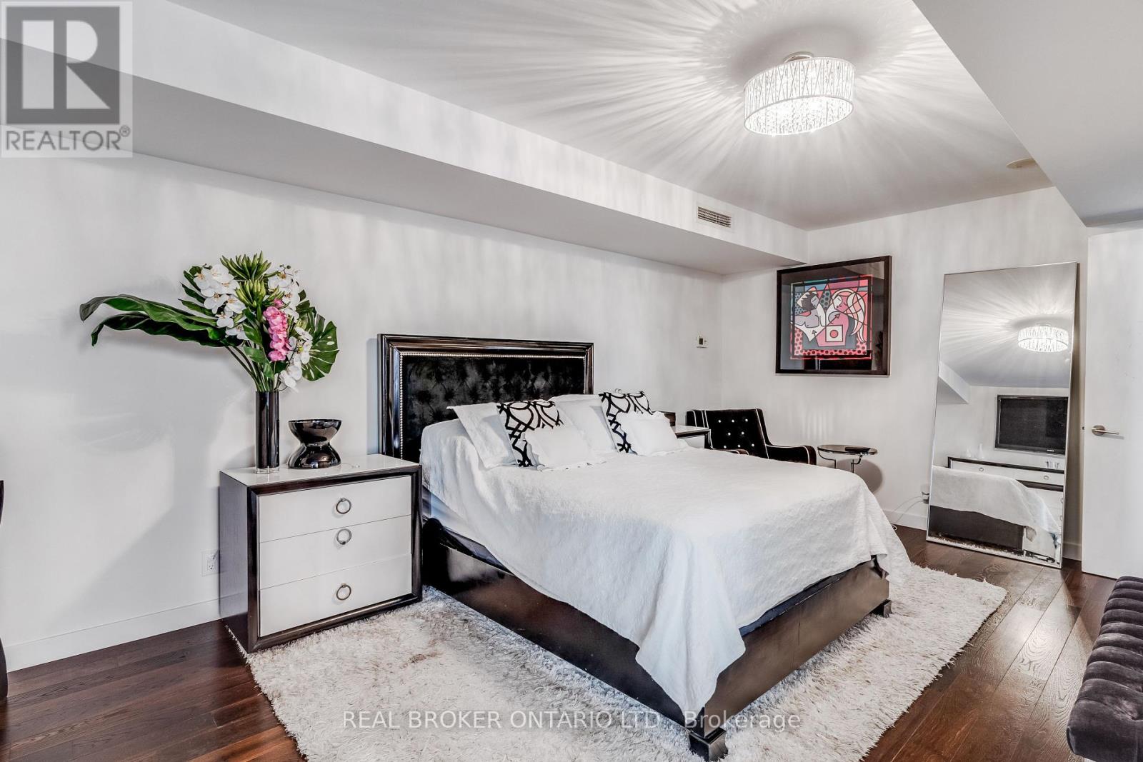 201 - 500 Wellington Street W, Toronto (Waterfront Communities), Ontario  M5V 1E3 - Photo 15 - C12405152