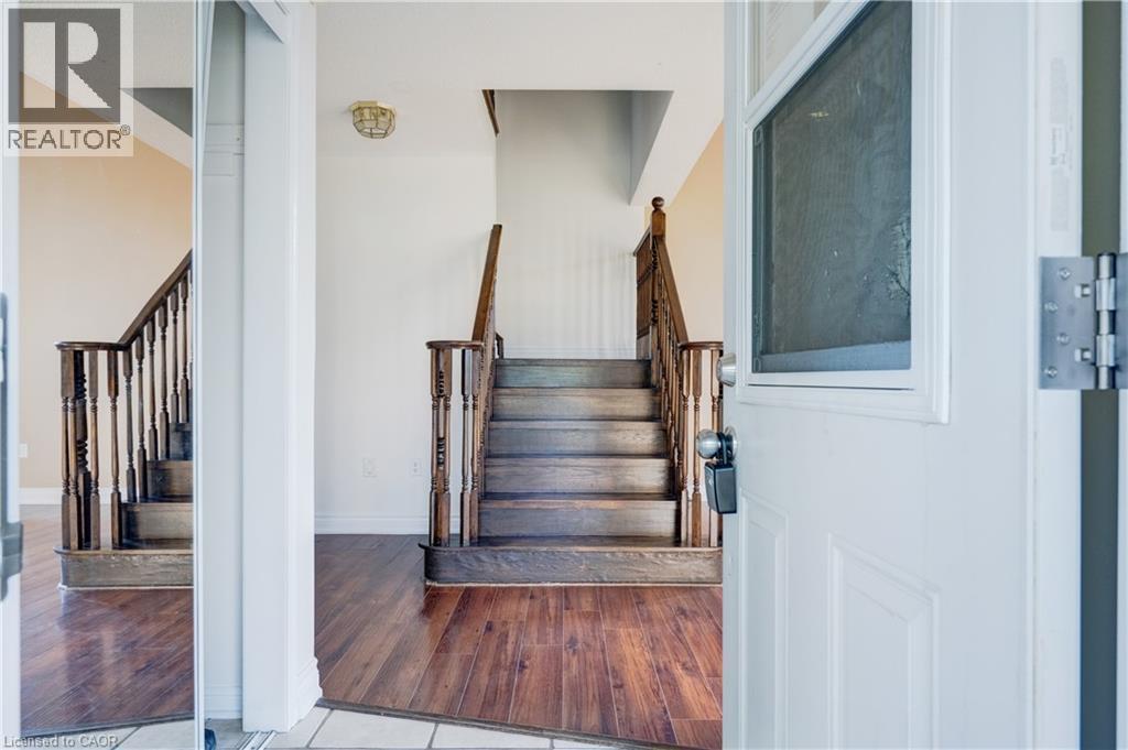 14 Yvonne Drive, Brampton, Ontario  L7A 3N5 - Photo 3 - 40770097