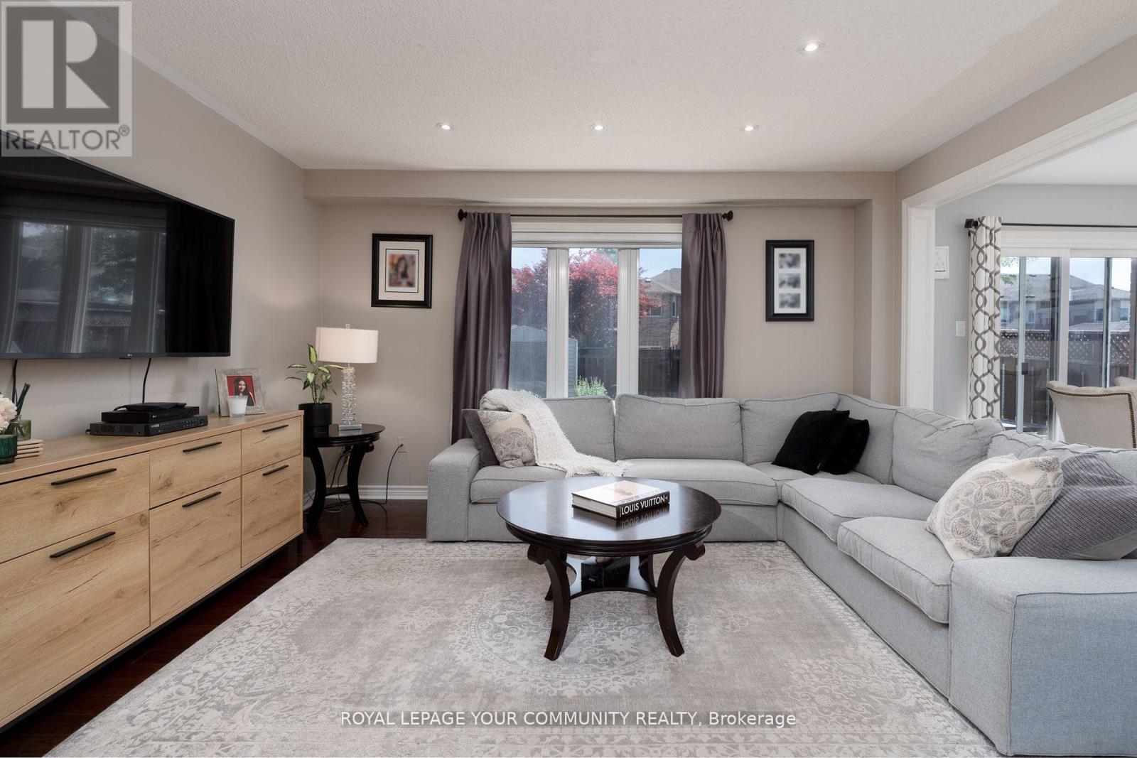 86 Corkwood Crescent, Vaughan, Ontario  L6A 3B4 - Photo 10 - N12405090