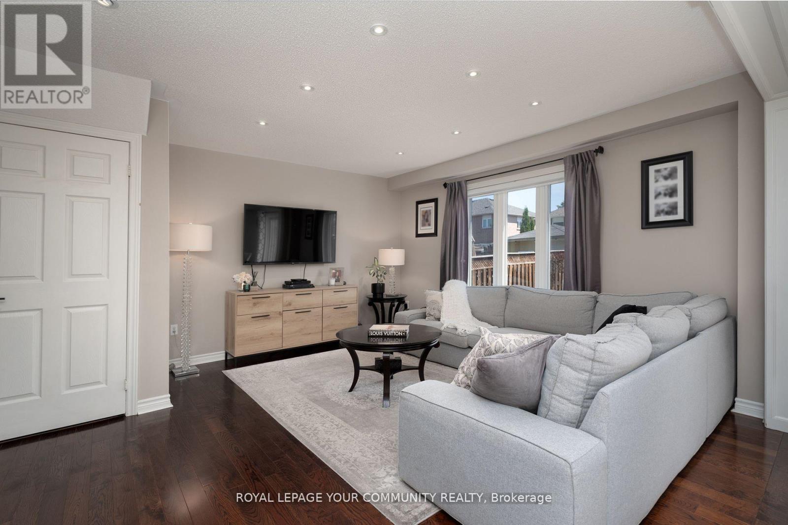 86 Corkwood Crescent, Vaughan, Ontario  L6A 3B4 - Photo 11 - N12405090