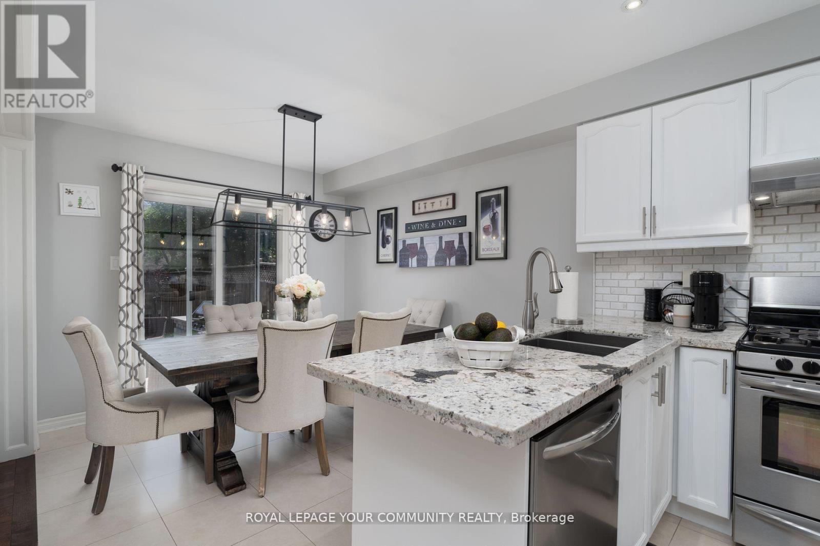86 Corkwood Crescent, Vaughan, Ontario  L6A 3B4 - Photo 14 - N12405090