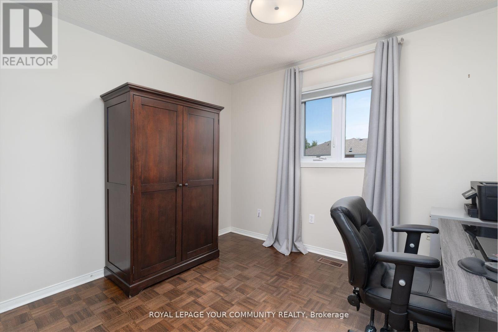 86 Corkwood Crescent, Vaughan, Ontario  L6A 3B4 - Photo 19 - N12405090