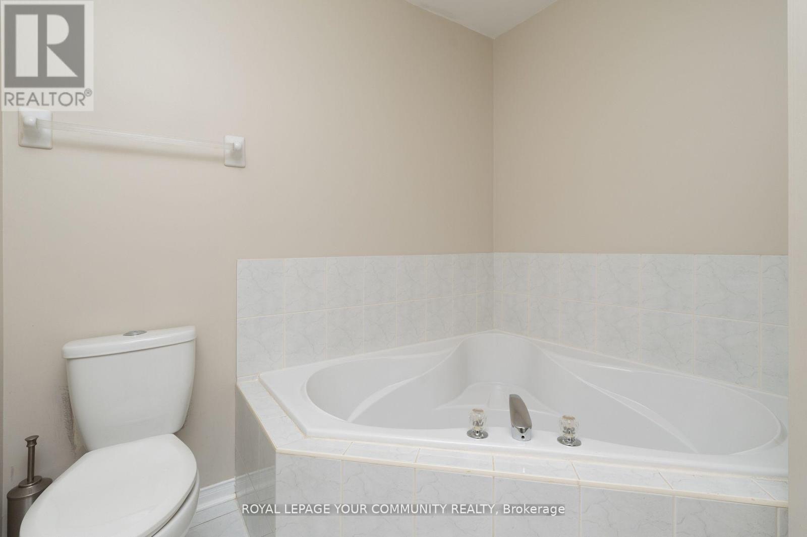 86 Corkwood Crescent, Vaughan, Ontario  L6A 3B4 - Photo 25 - N12405090