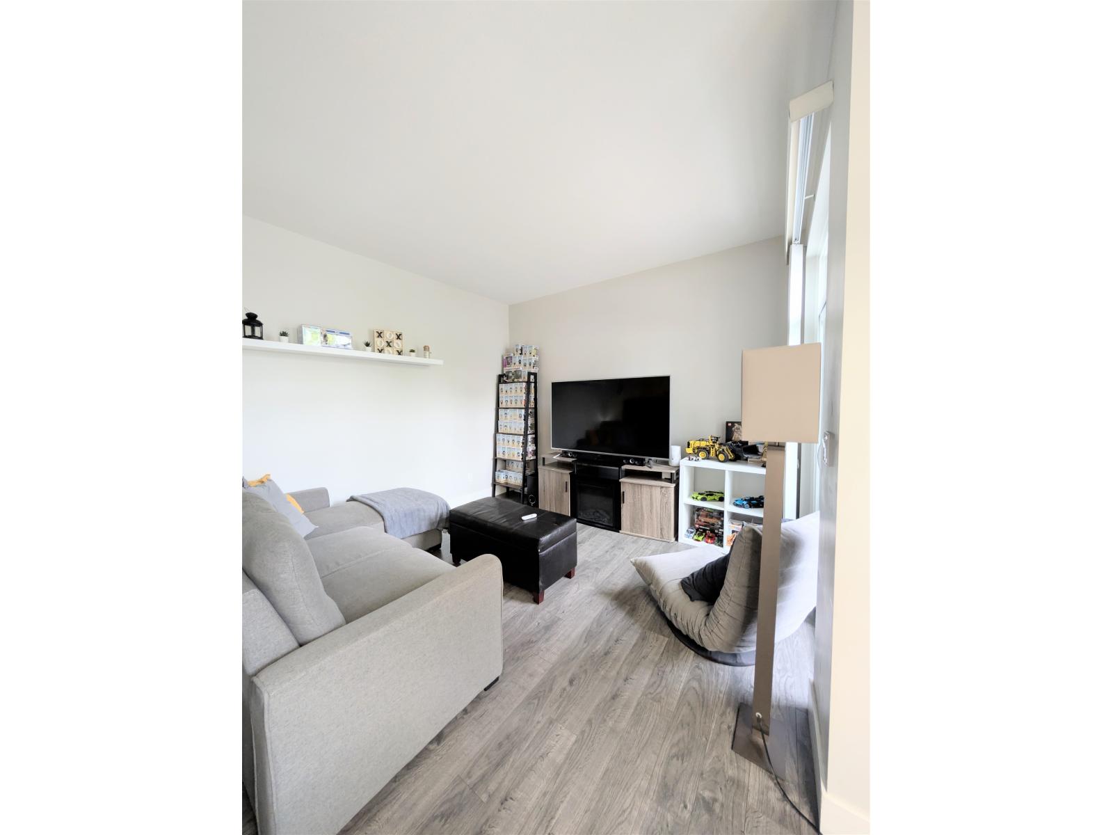 113 19433 68 Avenue, Surrey, British Columbia  V4N 6M8 - Photo 3 - R3047986