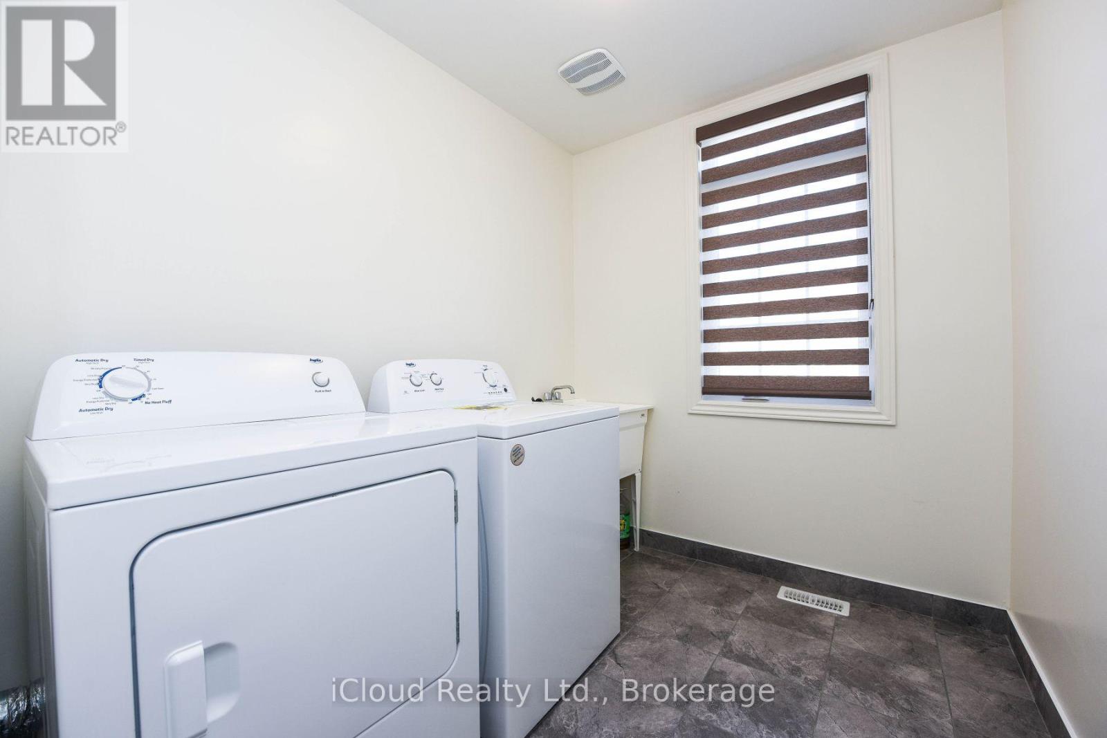 39 Stewardship Road, Brampton, Ontario  L7A 4W6 - Photo 11 - W12405087