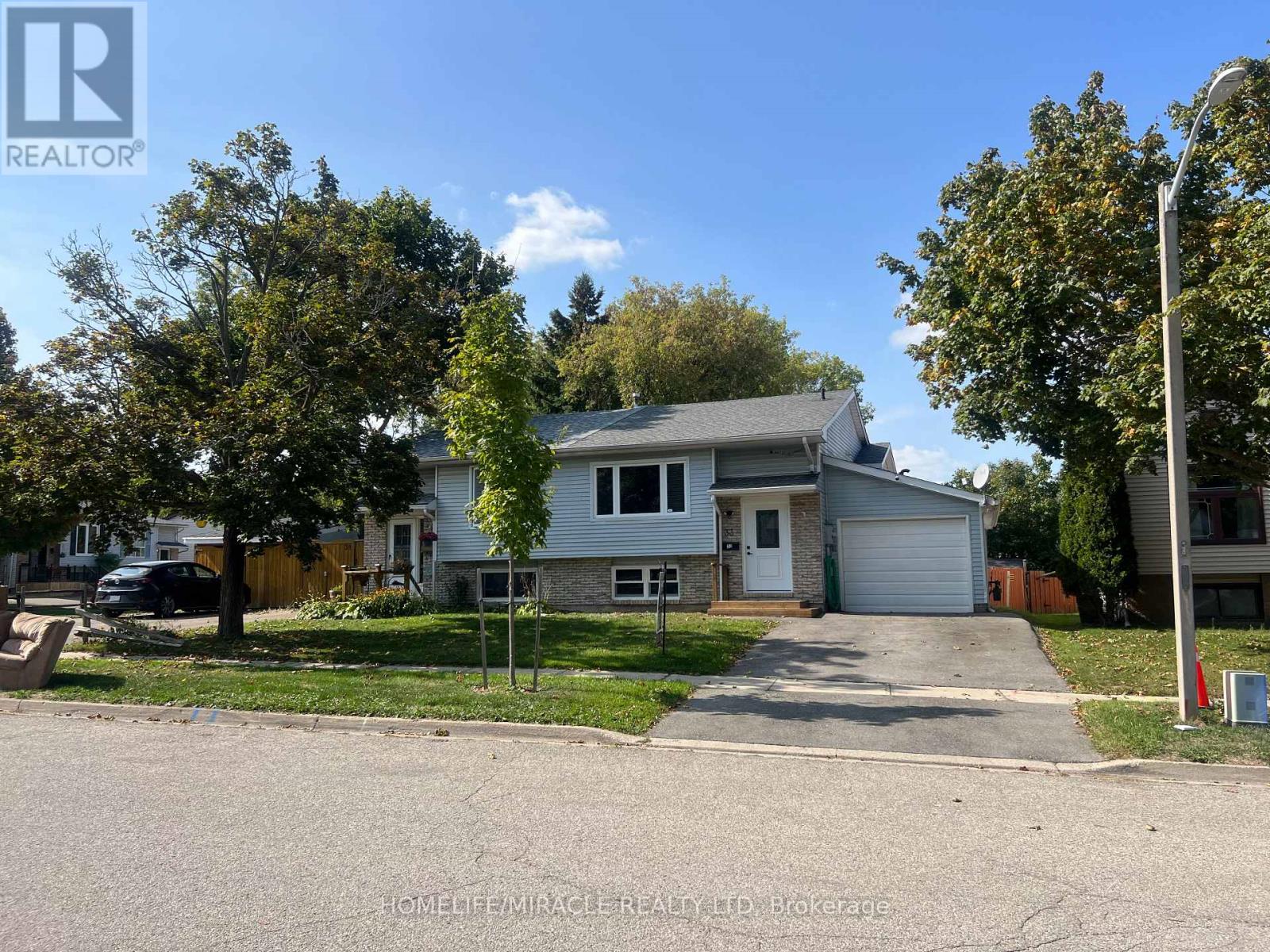 33 QUARRY DRIVE, Orangeville, Ontario