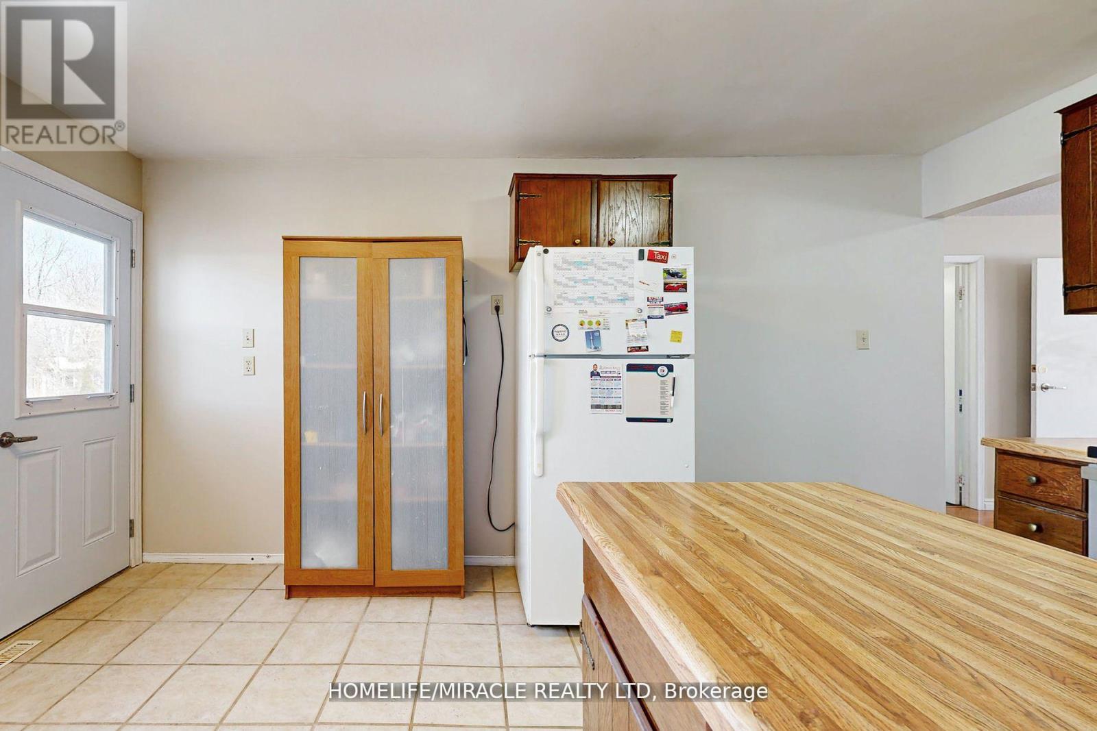 33 Quarry Drive, Orangeville, Ontario  L9W 3S6 - Photo 19 - W12405133