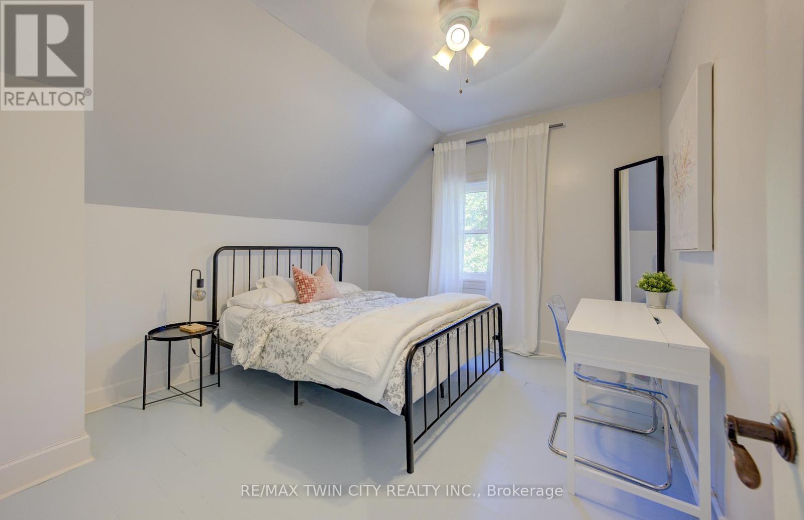 350 Victoria Street S, Kitchener, Ontario  N2M 3A5 - Photo 12 - X12405096