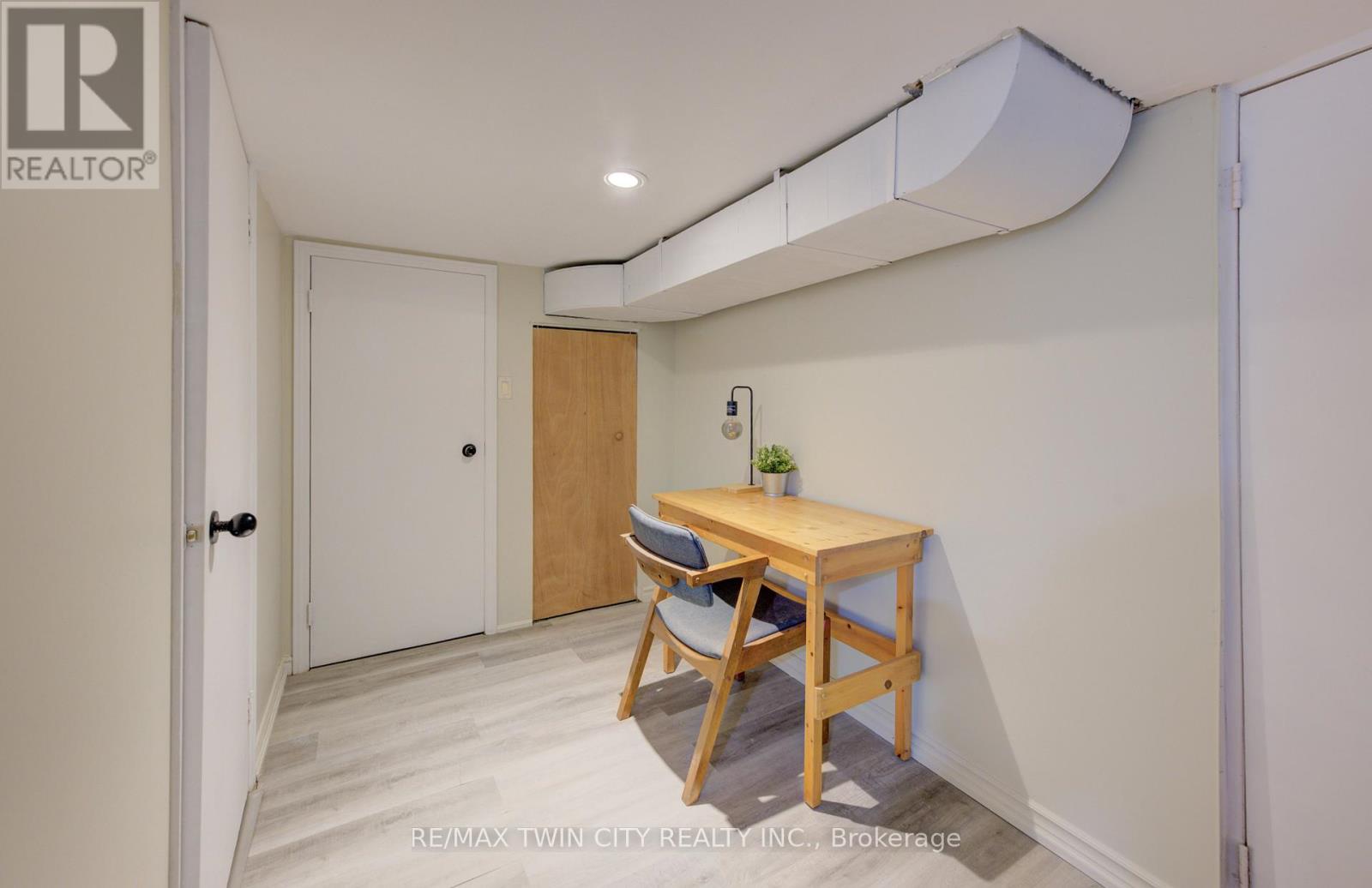 350 Victoria Street S, Kitchener, Ontario  N2M 3A5 - Photo 18 - X12405096