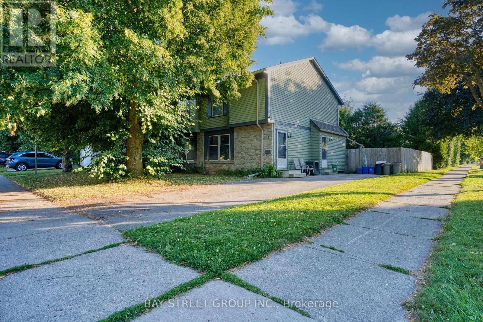 1 RANCHWOOD CRESCENT, London North, Ontario