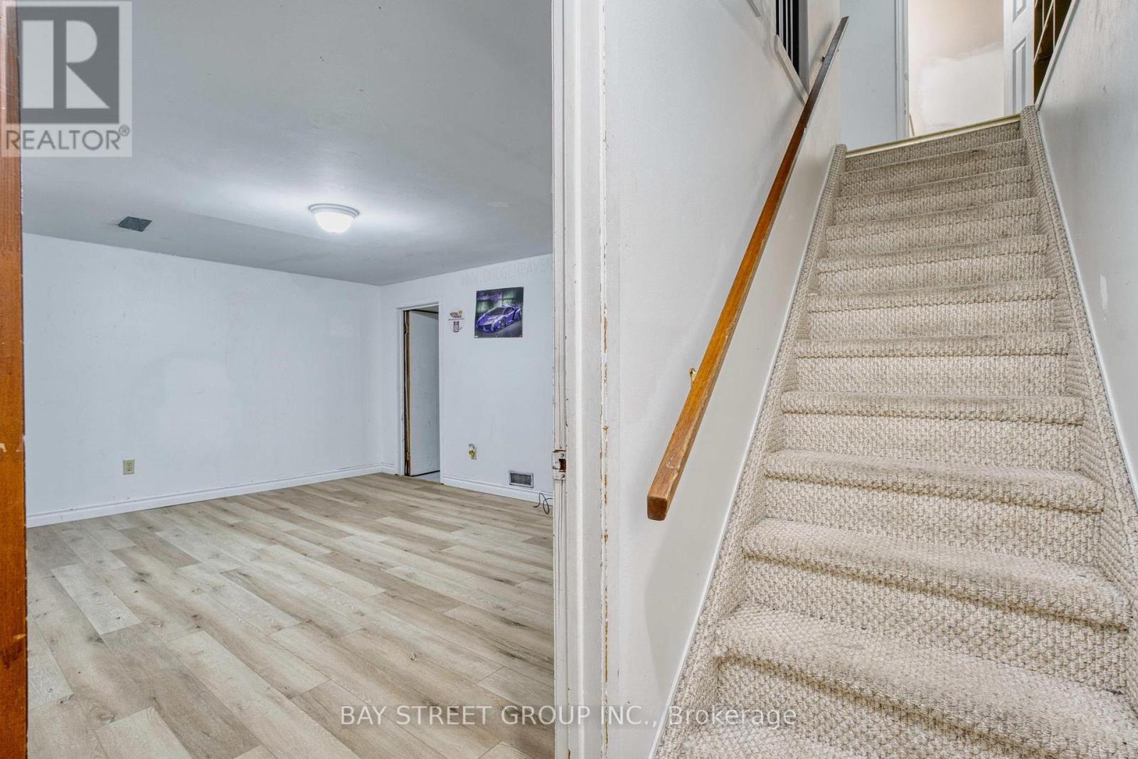 1 Ranchwood Crescent, London North, Ontario  N5G 3A2 - Photo 21 - X12405126