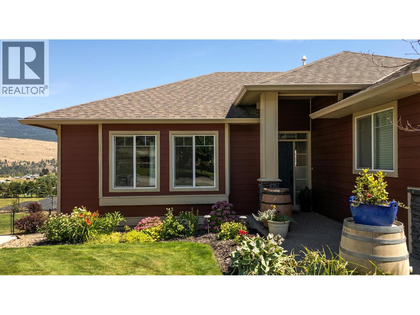 9761 Crofton Road Lake Country Photo 3
