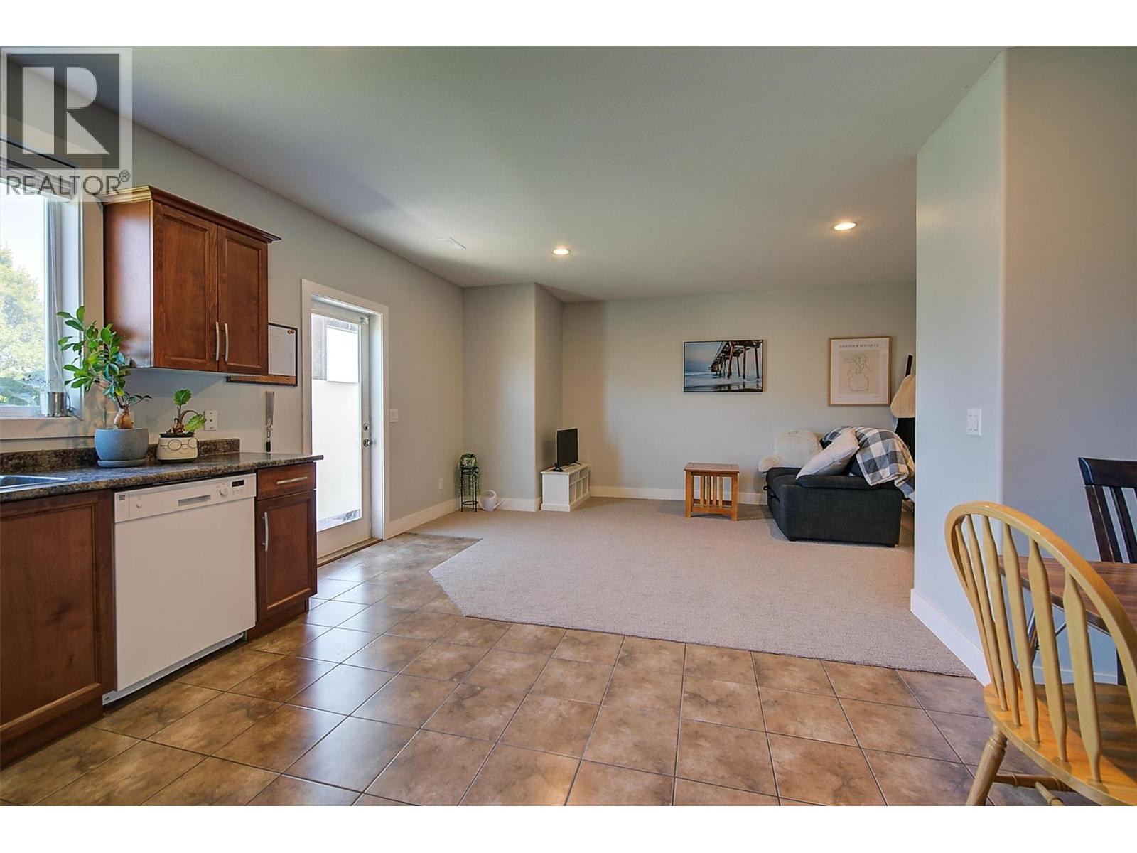 9761 Crofton Road Lake Country Photo 53