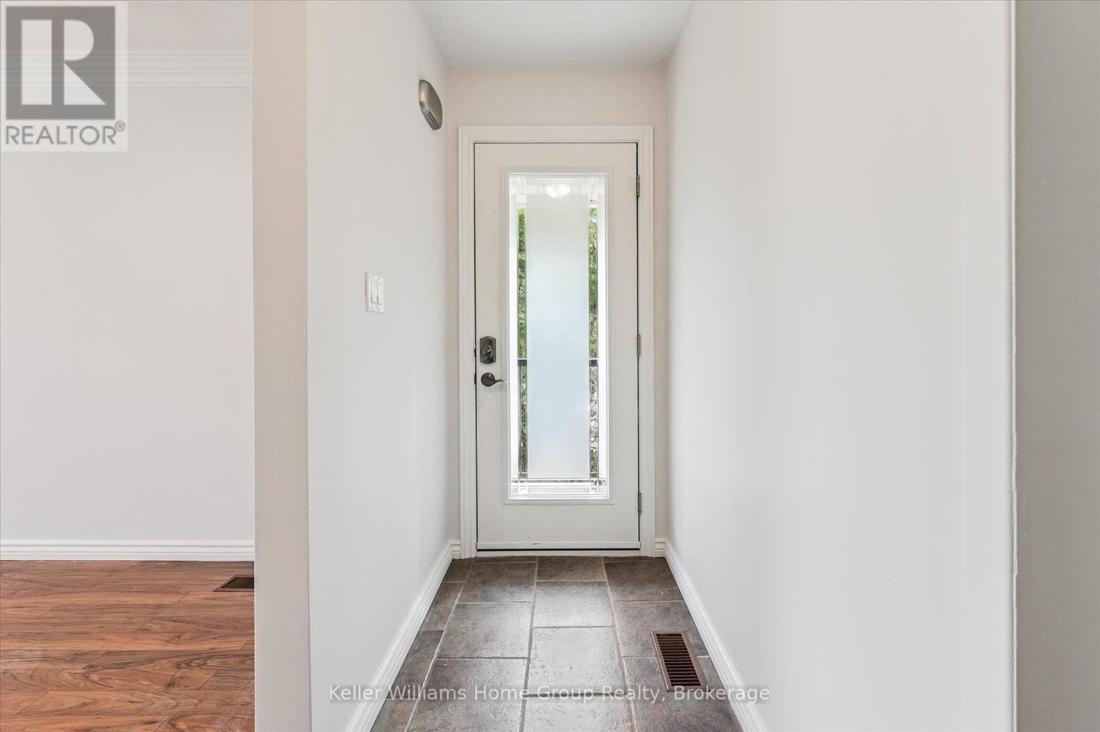 Property at 234 DELHI STREET image 4
