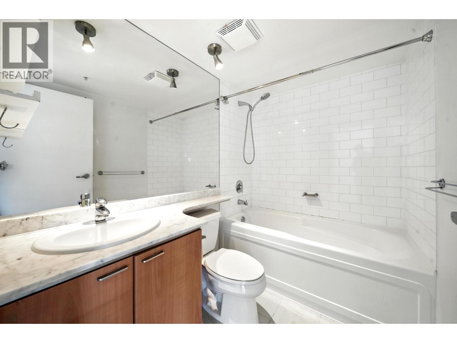 3004 1200 W Georgia Street, Vancouver, British Columbia  V6E 4R2 - Photo 19 - R3034486