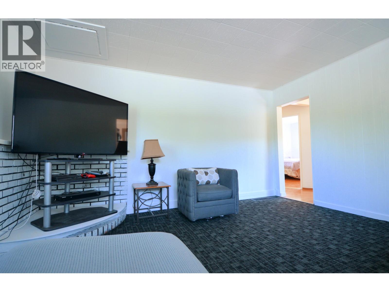Property at 2944 MEYER ROAD image 4