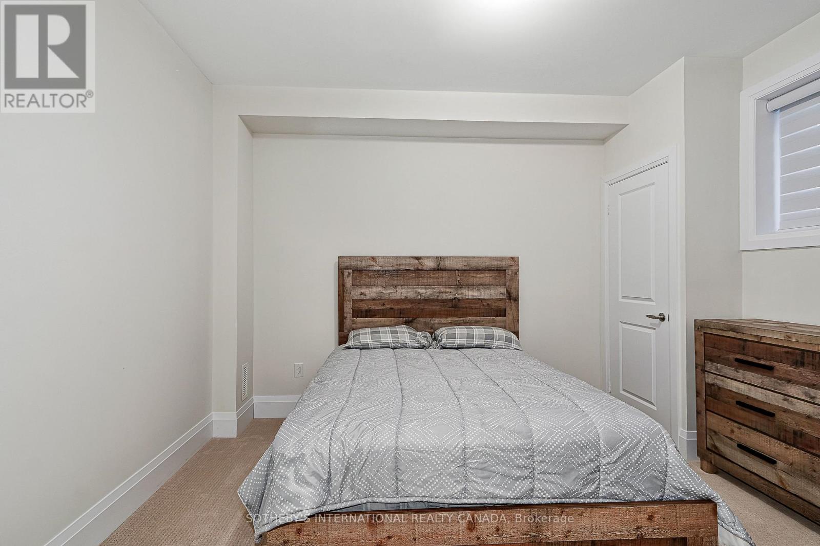 103 Stoneleigh Drive, Blue Mountains, Ontario  L9Y 4P5 - Photo 41 - X12401913