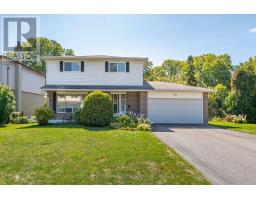69 EAST WILLOW GATE, Toronto, Ontario