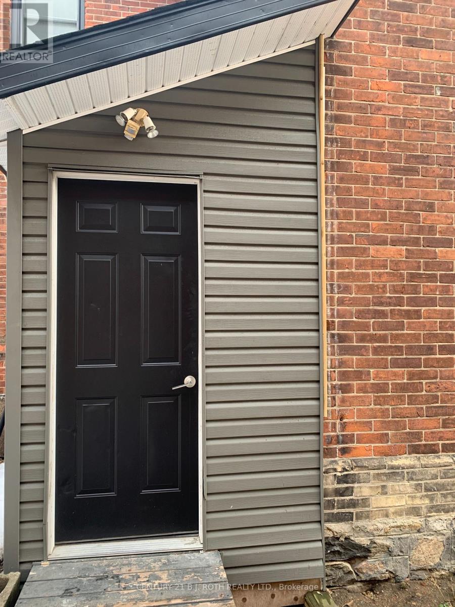 172 DUNLOP STREET W, Barrie, Ontario